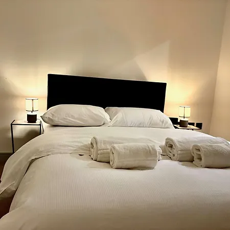 Modern 2-bed In Centre - Steps From Minster And Shambles * York